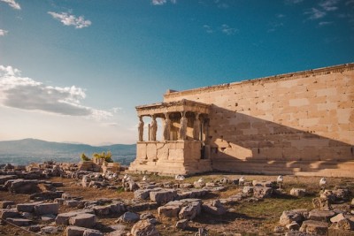 Mindful Living through Wisdom: The Power of Ancient Quotes for Modern Young Adults